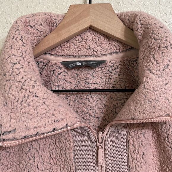 THE North Face Osito jacket - Picture 5 of 13